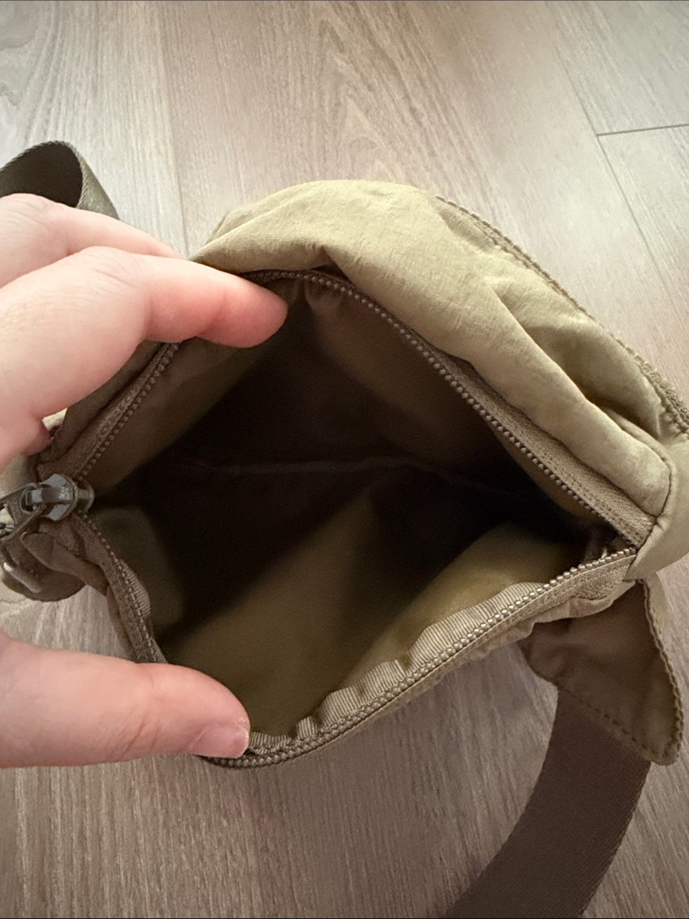 lululemon athletica Khaki Belt Bag - Picture 4 of 5
